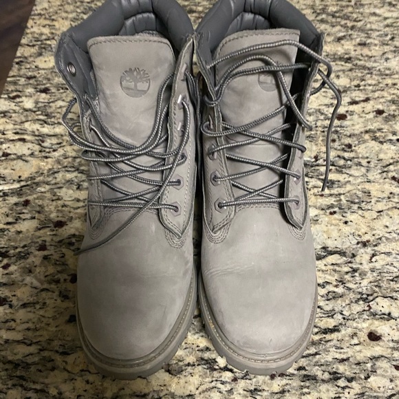 Gorgeous Timberland boots. - Picture 1 of 5